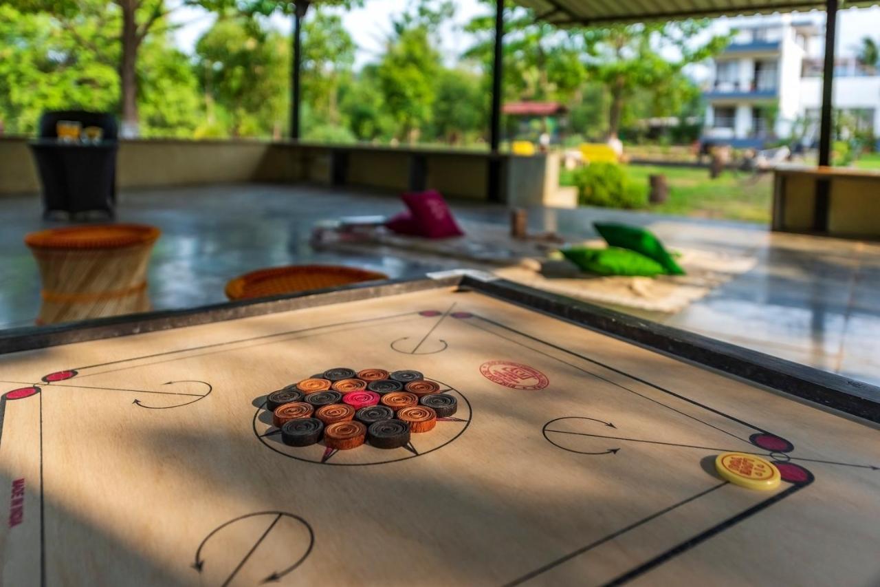 Saffronstays Lakeview Nivara - Farm Stay Villa With Private Pool Near Пуна Экстерьер фото