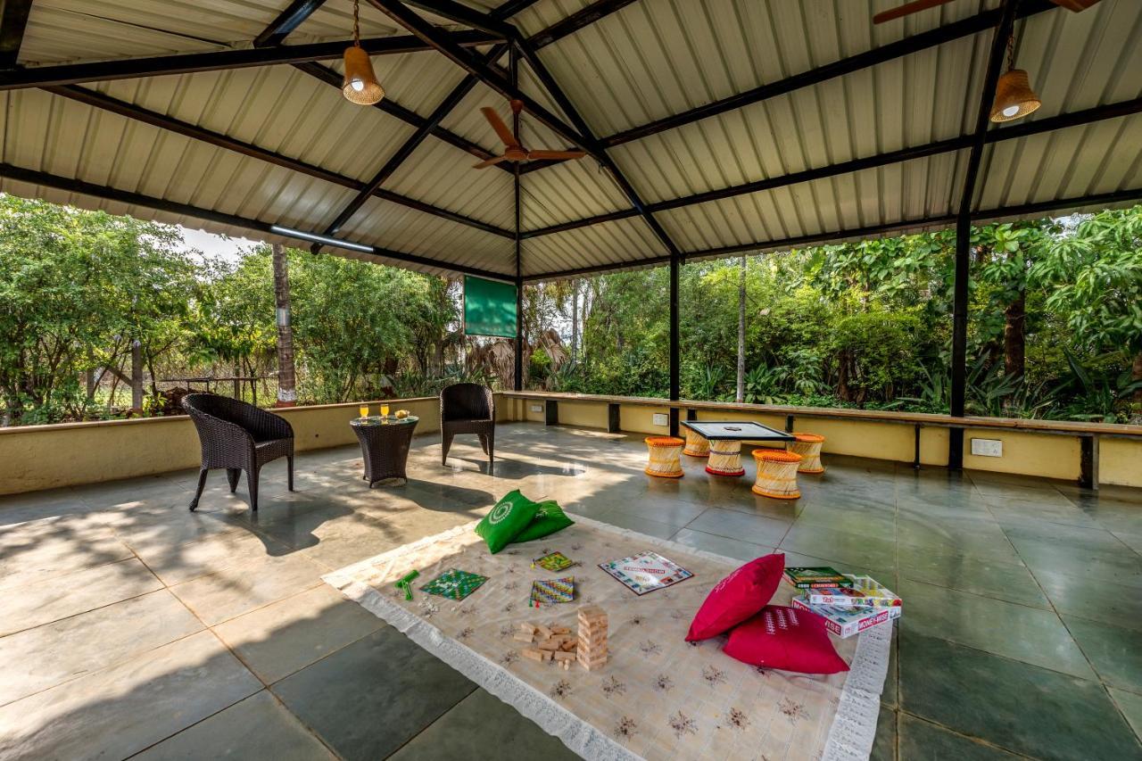 Saffronstays Lakeview Nivara - Farm Stay Villa With Private Pool Near Пуна Экстерьер фото
