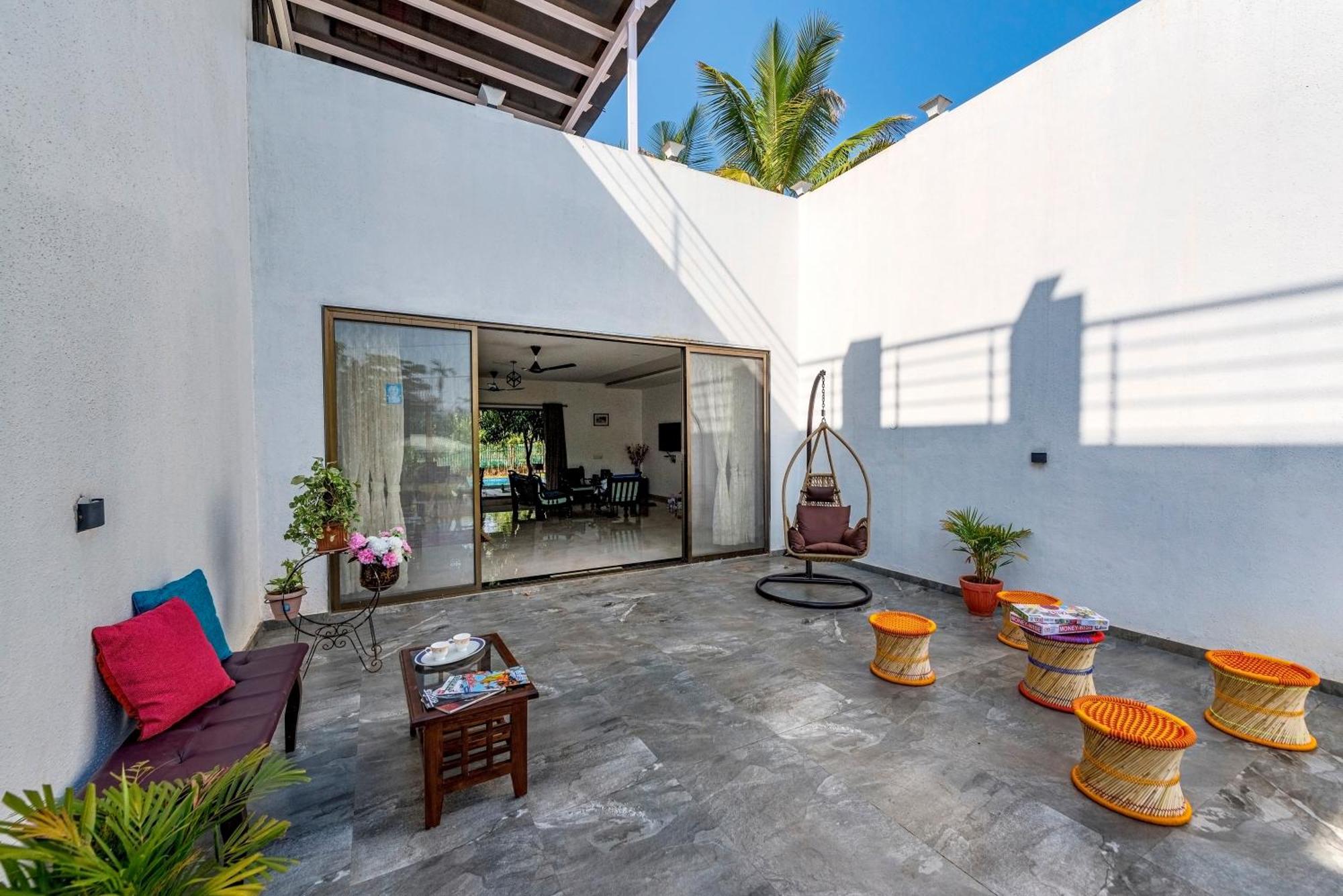 Saffronstays Lakeview Nivara - Farm Stay Villa With Private Pool Near Пуна Экстерьер фото